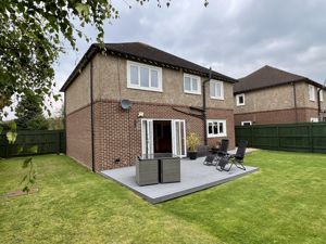 Photo 19- click for photo gallery